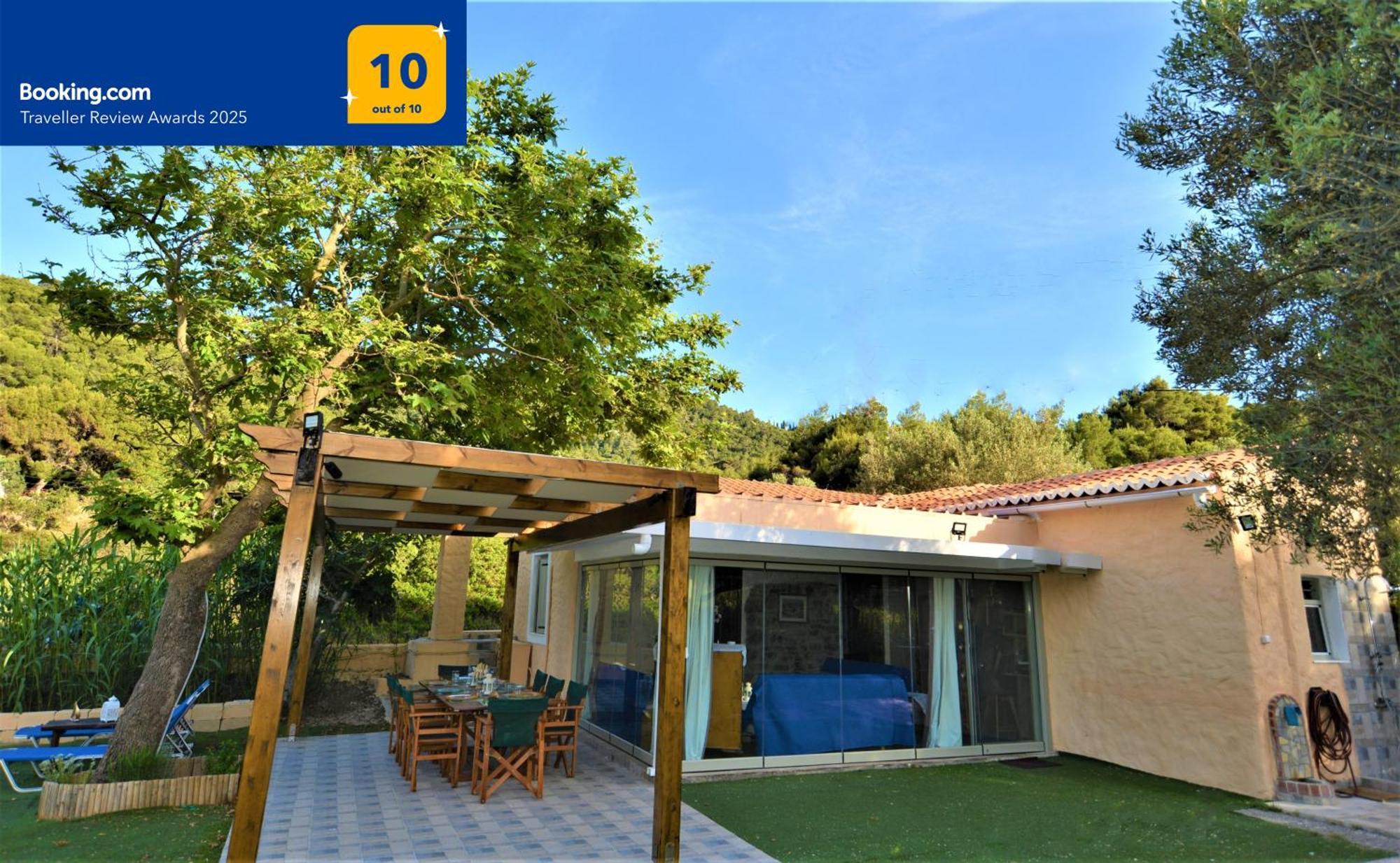 Private Beach House Irene Mare Poros Town Екстер'єр фото